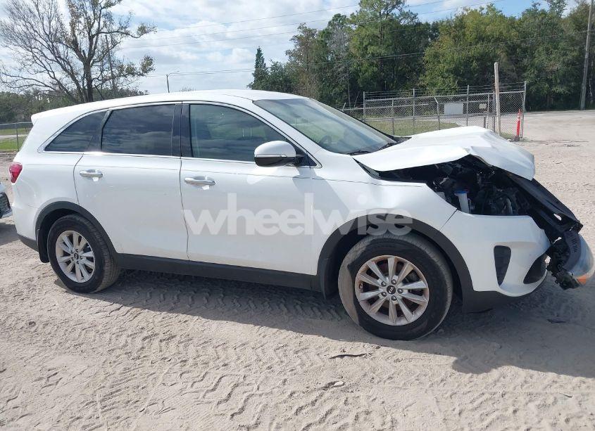 Photo 13 of 2019 Kia Sorento 2.4L L (VIN 5XYPG4A33KG611678)