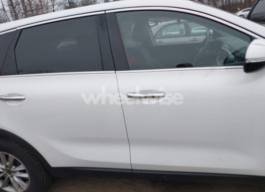 Photo 13 of 2020 Kia Sorento 2.4L L (VIN 5XYPG4A33LG671526)