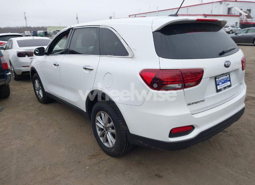 Photo 3 of 2020 Kia Sorento 2.4L L (VIN 5XYPG4A33LG671526)