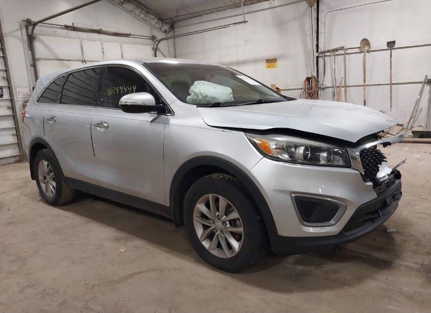 2016 Kia Sorento 2.4L L (VIN 5XYPG4A34GG043691) main photo
