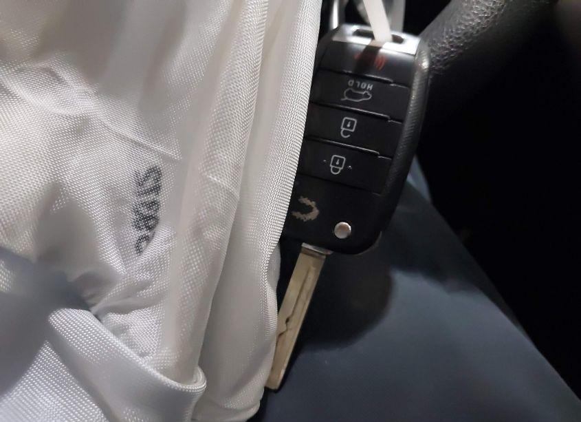 Photo 11 of 2016 Kia Sorento 2.4L L (VIN 5XYPG4A34GG043691)