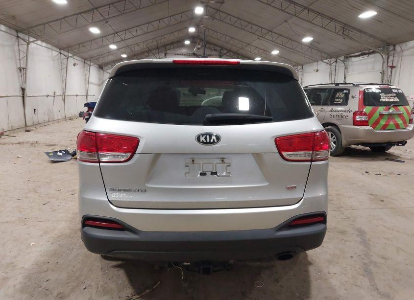 Photo 16 of 2016 Kia Sorento 2.4L L (VIN 5XYPG4A34GG043691)