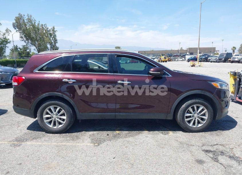 Photo 13 of 2016 Kia Sorento 2.4L LX (VIN 5XYPG4A34GG054173)