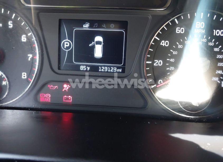 Photo 15 of 2016 Kia Sorento 2.4L LX (VIN 5XYPG4A34GG054173)