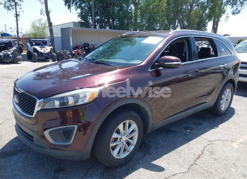 Photo 2 of 2016 Kia Sorento 2.4L LX (VIN 5XYPG4A34GG054173)