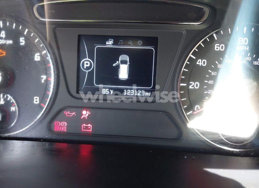 Photo 7 of 2016 Kia Sorento 2.4L LX (VIN 5XYPG4A34GG054173)