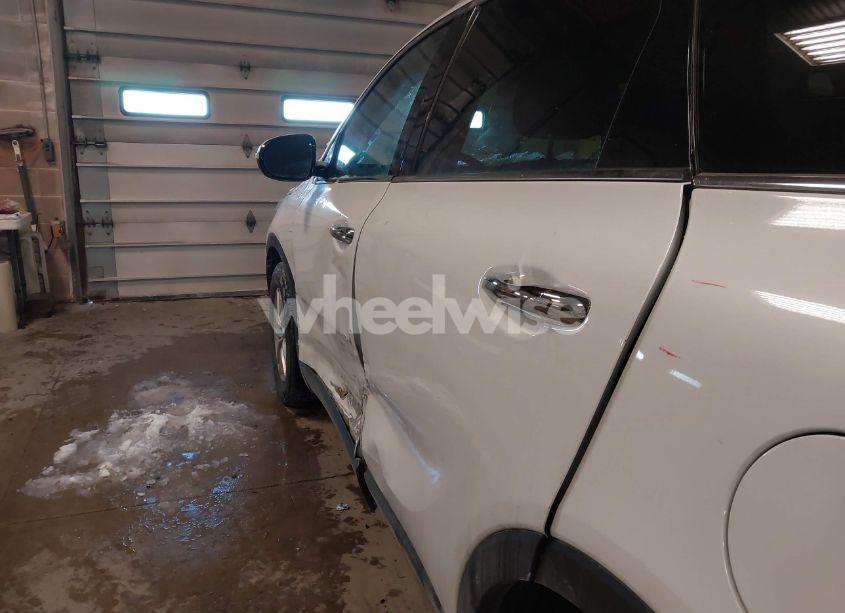 Photo 20 of 2016 Kia Sorento 2.4L LX (VIN 5XYPG4A34GG056926)