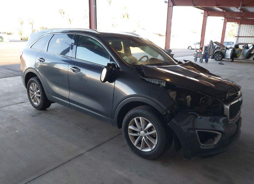 2016 Kia Sorento 2.4L LX (VIN 5XYPG4A34GG088954) main photo