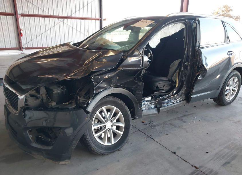 Photo 6 of 2016 Kia Sorento 2.4L LX (VIN 5XYPG4A34GG088954)