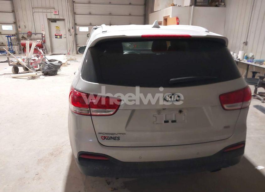 Photo 16 of 2016 Kia Sorento 2.4L LX (VIN 5XYPG4A34GG101489)