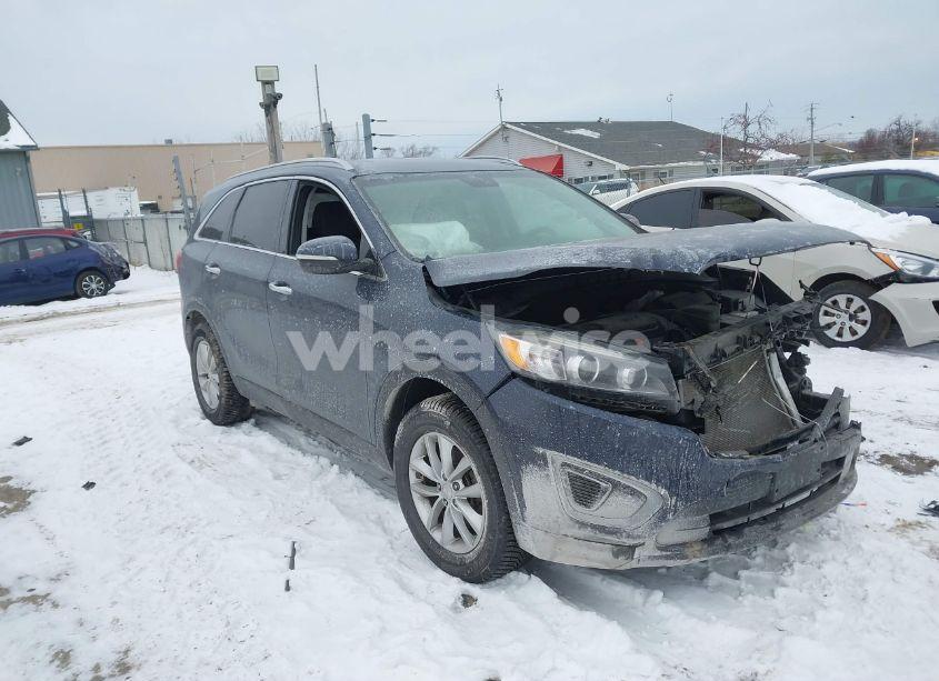 2016 Kia Sorento 2.4L LX (VIN 5XYPG4A34GG122858) main photo