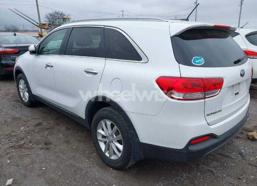Photo 3 of 2016 Kia Sorento 2.4L LX (VIN 5XYPG4A34GG147873)