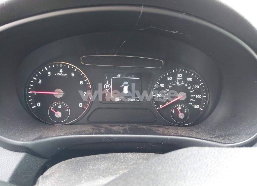 Photo 7 of 2016 Kia Sorento 2.4L LX (VIN 5XYPG4A34GG147873)