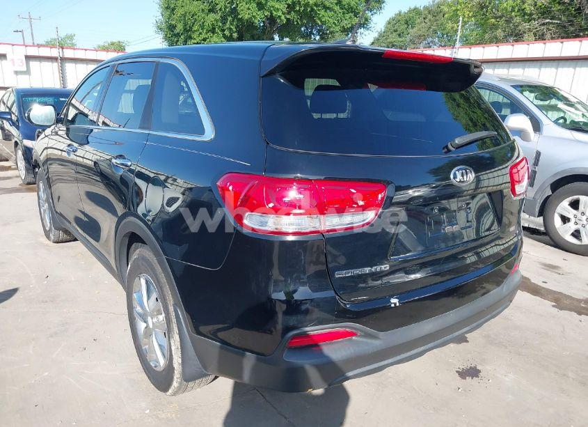 Photo 3 of 2016 Kia Sorento 2.4L L (VIN 5XYPG4A34GG165340)