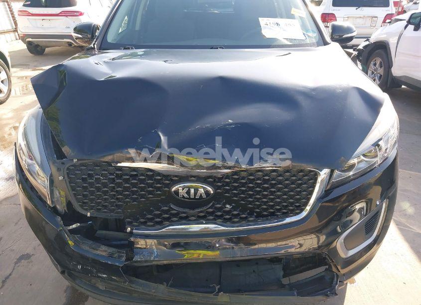 Photo 6 of 2016 Kia Sorento 2.4L L (VIN 5XYPG4A34GG165340)