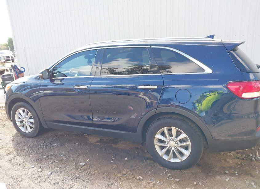 Photo 13 of 2016 Kia Sorento 2.4L LX (VIN 5XYPG4A34GG183515)