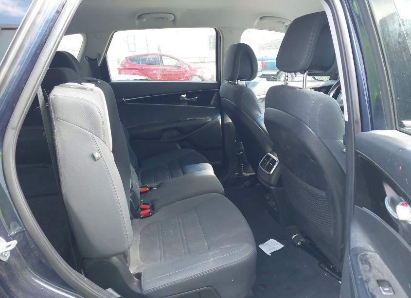 Photo 8 of 2016 Kia Sorento 2.4L LX (VIN 5XYPG4A34GG183515)