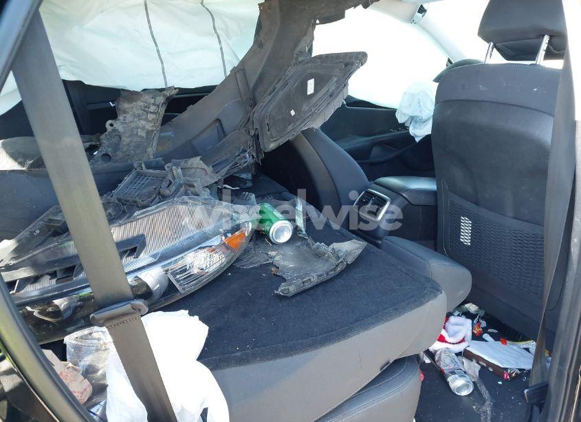 Photo 8 of 2017 Kia Sorento 2.4L L (VIN 5XYPG4A34HG220600)