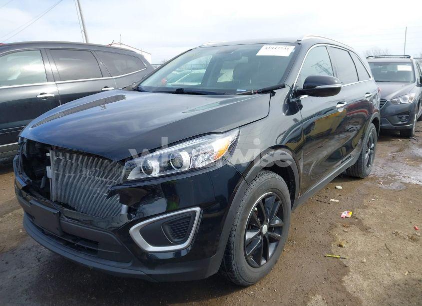 Photo 2 of 2017 Kia Sorento 2.4L LX (VIN 5XYPG4A34HG254813)