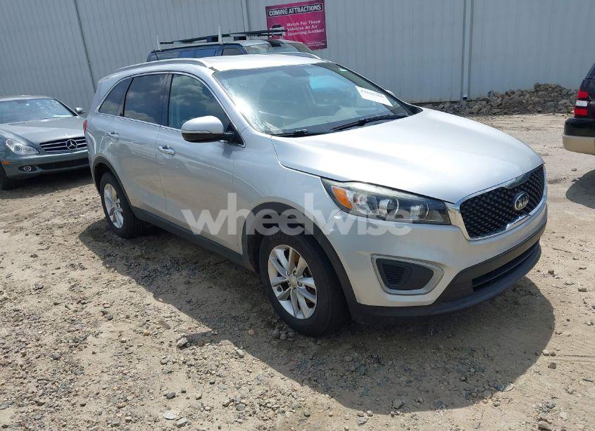 2017 Kia Sorento 2.4L LX (VIN 5XYPG4A34HG265018) main photo