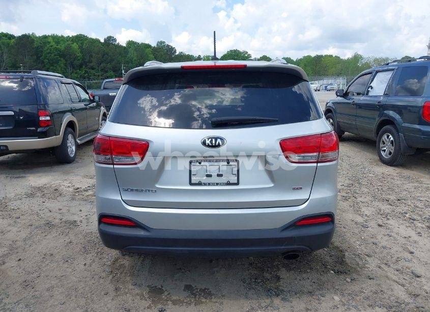 Photo 16 of 2017 Kia Sorento 2.4L LX (VIN 5XYPG4A34HG265018)