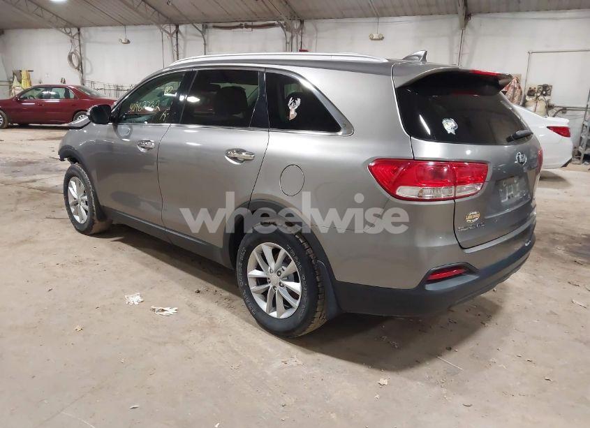 Photo 3 of 2017 Kia Sorento 2.4L LX (VIN 5XYPG4A34HG270414)