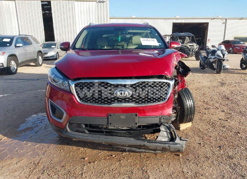Photo 12 of 2018 Kia Sorento 2.4L LX (VIN 5XYPG4A34JG410709)