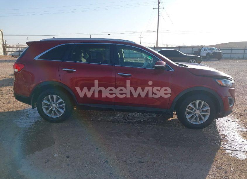 Photo 13 of 2018 Kia Sorento 2.4L LX (VIN 5XYPG4A34JG410709)