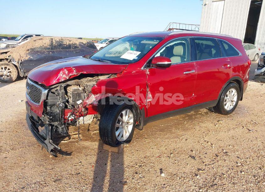 Photo 2 of 2018 Kia Sorento 2.4L LX (VIN 5XYPG4A34JG410709)