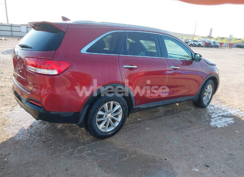 Photo 4 of 2018 Kia Sorento 2.4L LX (VIN 5XYPG4A34JG410709)