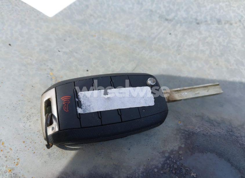 Photo 11 of 2018 Kia Sorento 2.4L L (VIN 5XYPG4A34JG411049)