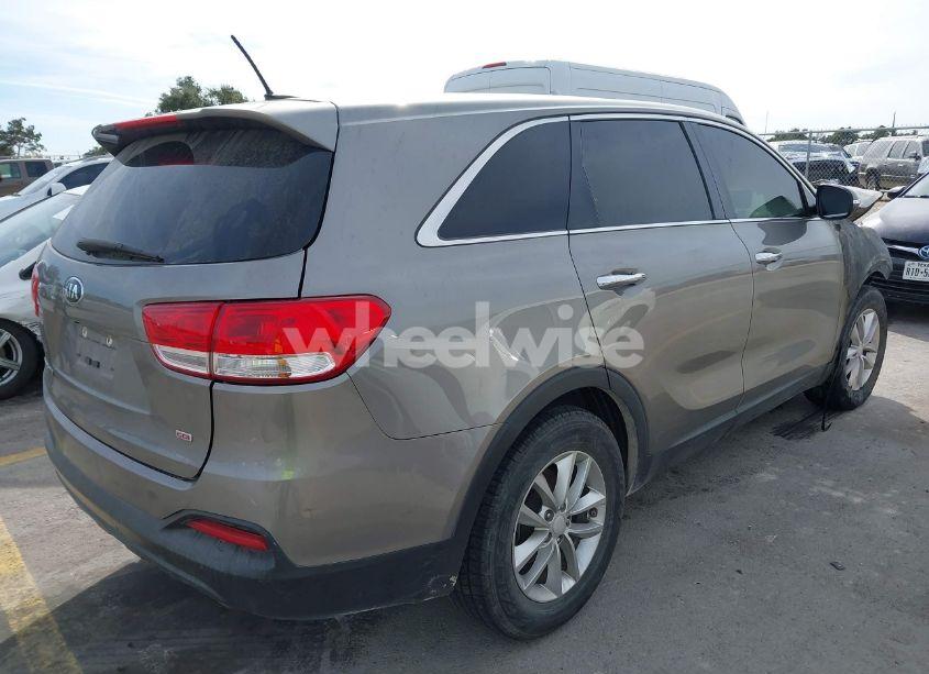 Photo 4 of 2018 Kia Sorento 2.4L L (VIN 5XYPG4A34JG411049)