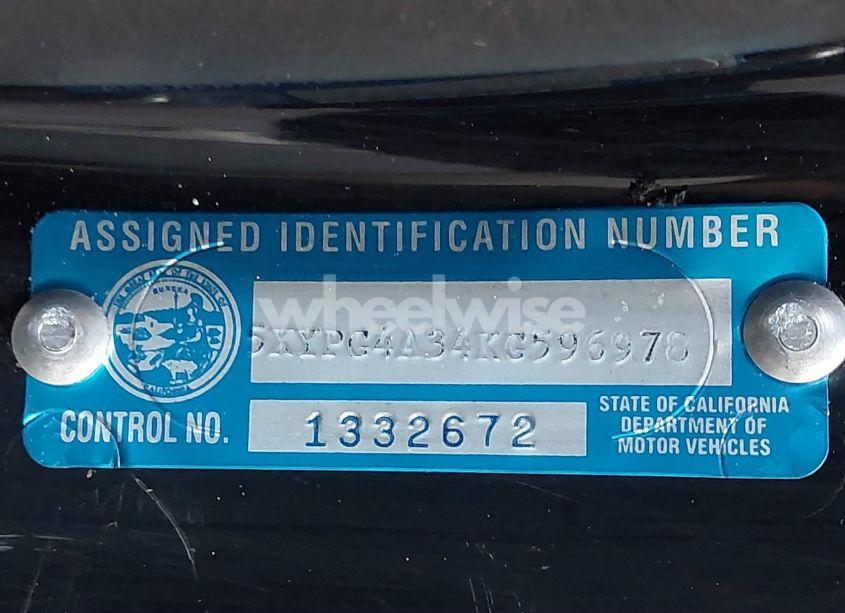 Photo 9 of 2019 Kia Sorento 2.4L LX (VIN 5XYPG4A34KG596978)