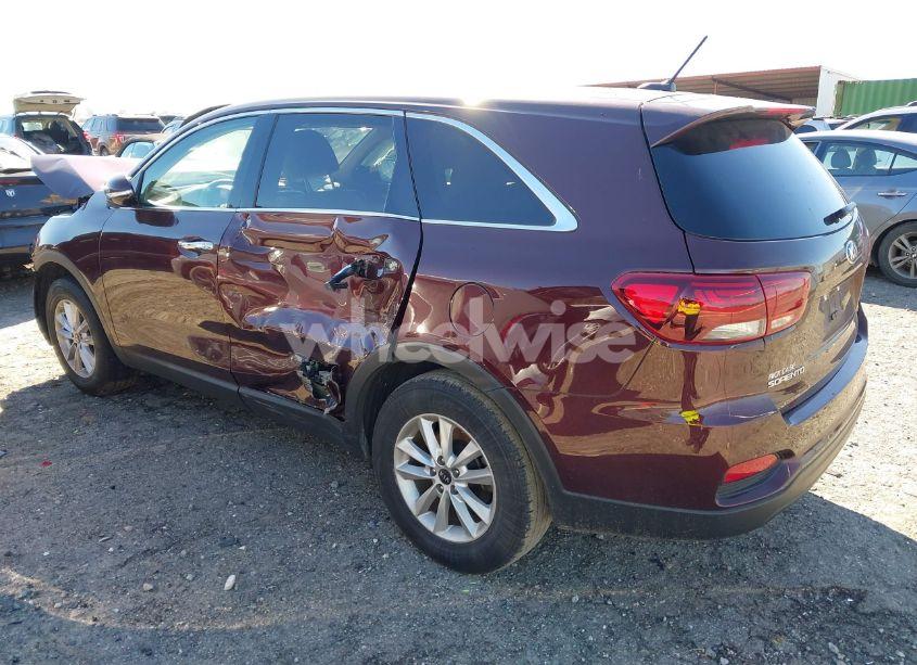 Photo 3 of 2020 Kia Sorento 2.4L LX (VIN 5XYPG4A34LG643072)