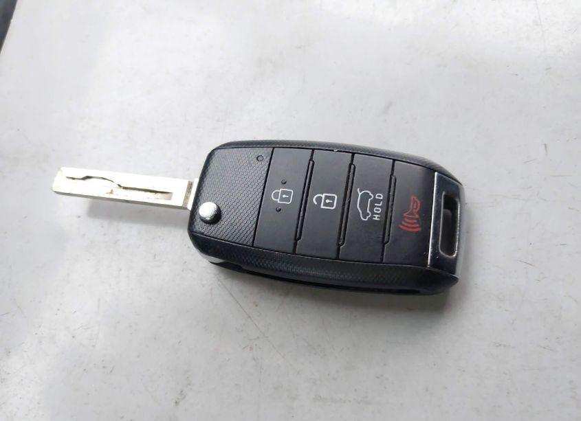 Photo 11 of 2020 Kia Sorento 2.4L L (VIN 5XYPG4A34LG650877)