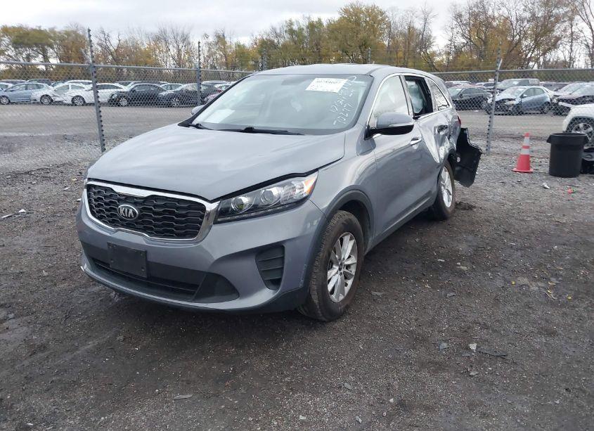 Photo 2 of 2020 Kia Sorento 2.4L L (VIN 5XYPG4A34LG650877)