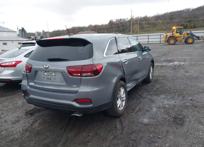 Photo 4 of 2020 Kia Sorento 2.4L L (VIN 5XYPG4A34LG650877)