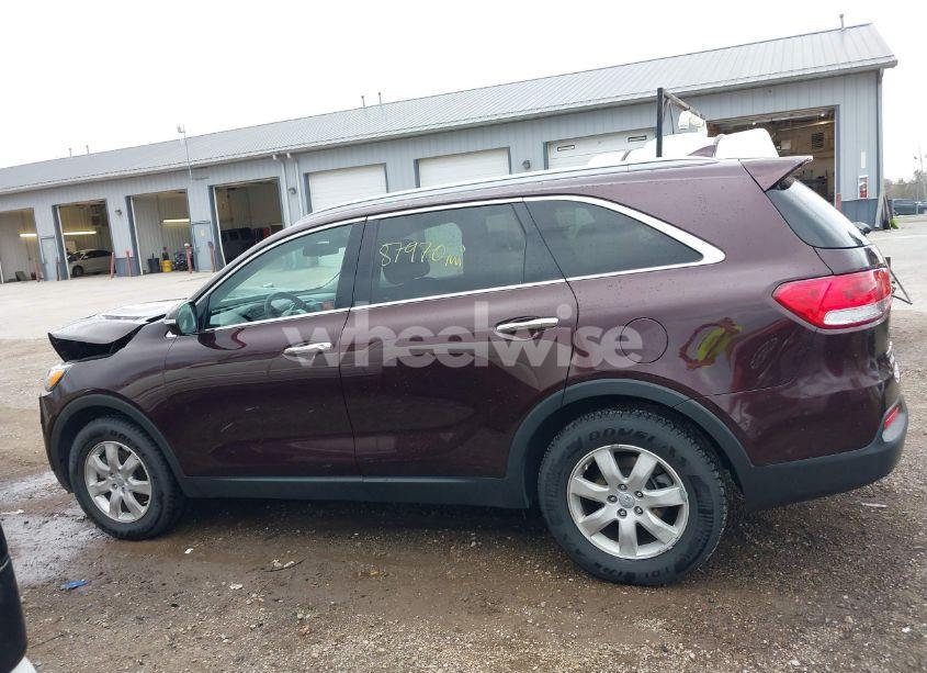 Photo 14 of 2016 Kia Sorento 2.4L LX (VIN 5XYPG4A35GG020517)
