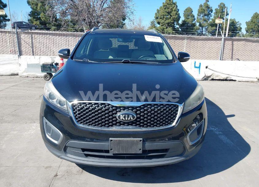 Photo 12 of 2016 Kia Sorento 2.4L LX (VIN 5XYPG4A35GG046986)