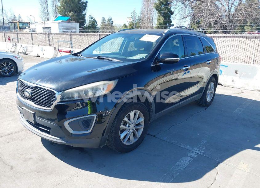 Photo 2 of 2016 Kia Sorento 2.4L LX (VIN 5XYPG4A35GG046986)