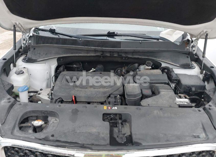 Photo 10 of 2016 Kia Sorento 2.4L LX (VIN 5XYPG4A35GG047877)