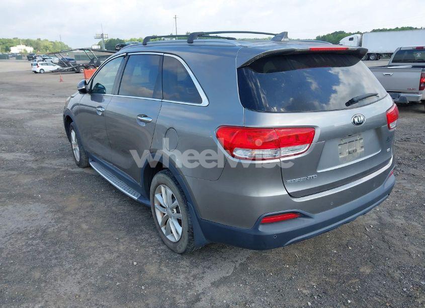 Photo 3 of 2016 Kia Sorento 2.4L LX (VIN 5XYPG4A35GG053324)