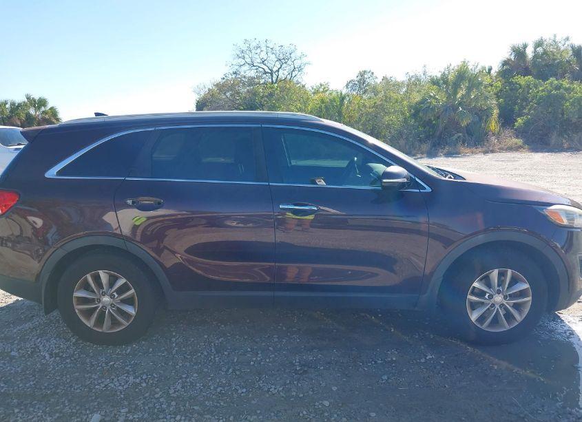 Photo 13 of 2016 Kia Sorento 2.4L LX (VIN 5XYPG4A35GG066459)