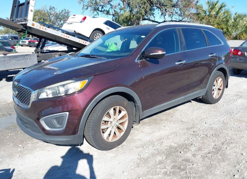 Photo 2 of 2016 Kia Sorento 2.4L LX (VIN 5XYPG4A35GG066459)