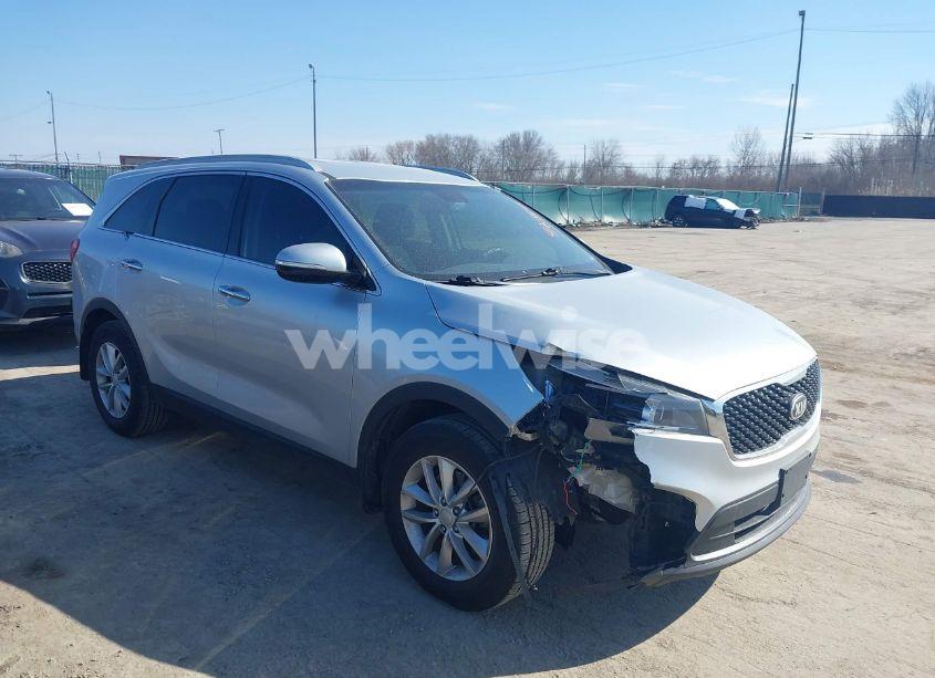 2016 Kia Sorento 2.4L LX (VIN 5XYPG4A35GG069748) main photo