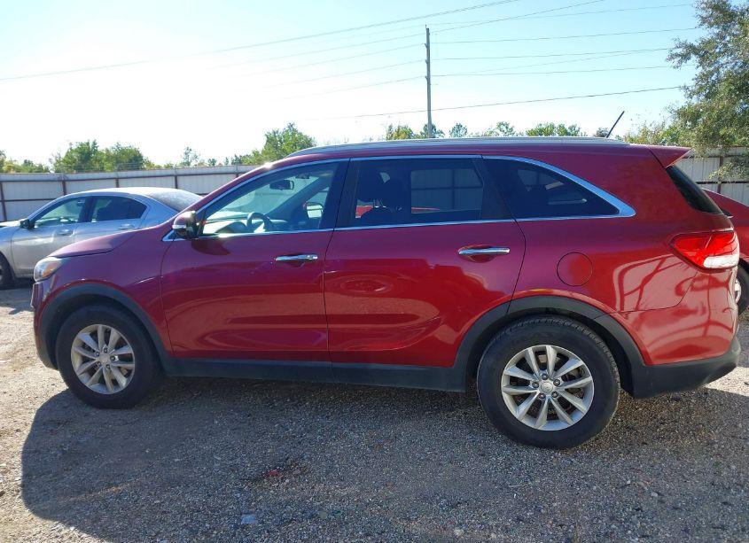 Photo 14 of 2016 Kia Sorento 2.4L LX (VIN 5XYPG4A35GG074013)