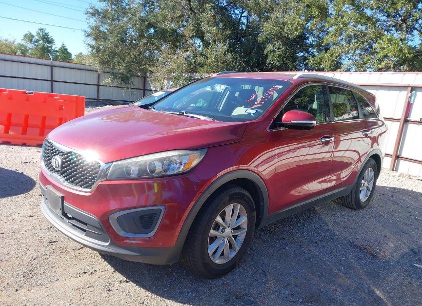 Photo 2 of 2016 Kia Sorento 2.4L LX (VIN 5XYPG4A35GG074013)