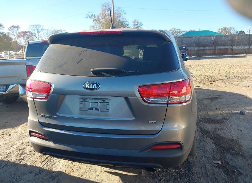 Photo 17 of 2016 Kia Sorento 2.4L L (VIN 5XYPG4A35GG079759)