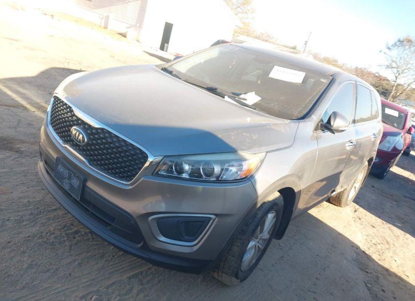 Photo 2 of 2016 Kia Sorento 2.4L L (VIN 5XYPG4A35GG079759)