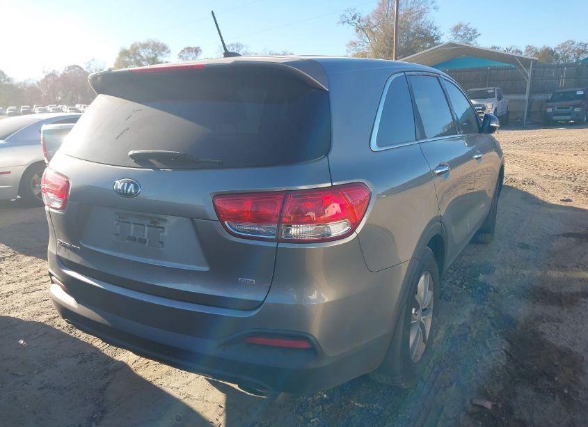 Photo 4 of 2016 Kia Sorento 2.4L L (VIN 5XYPG4A35GG079759)